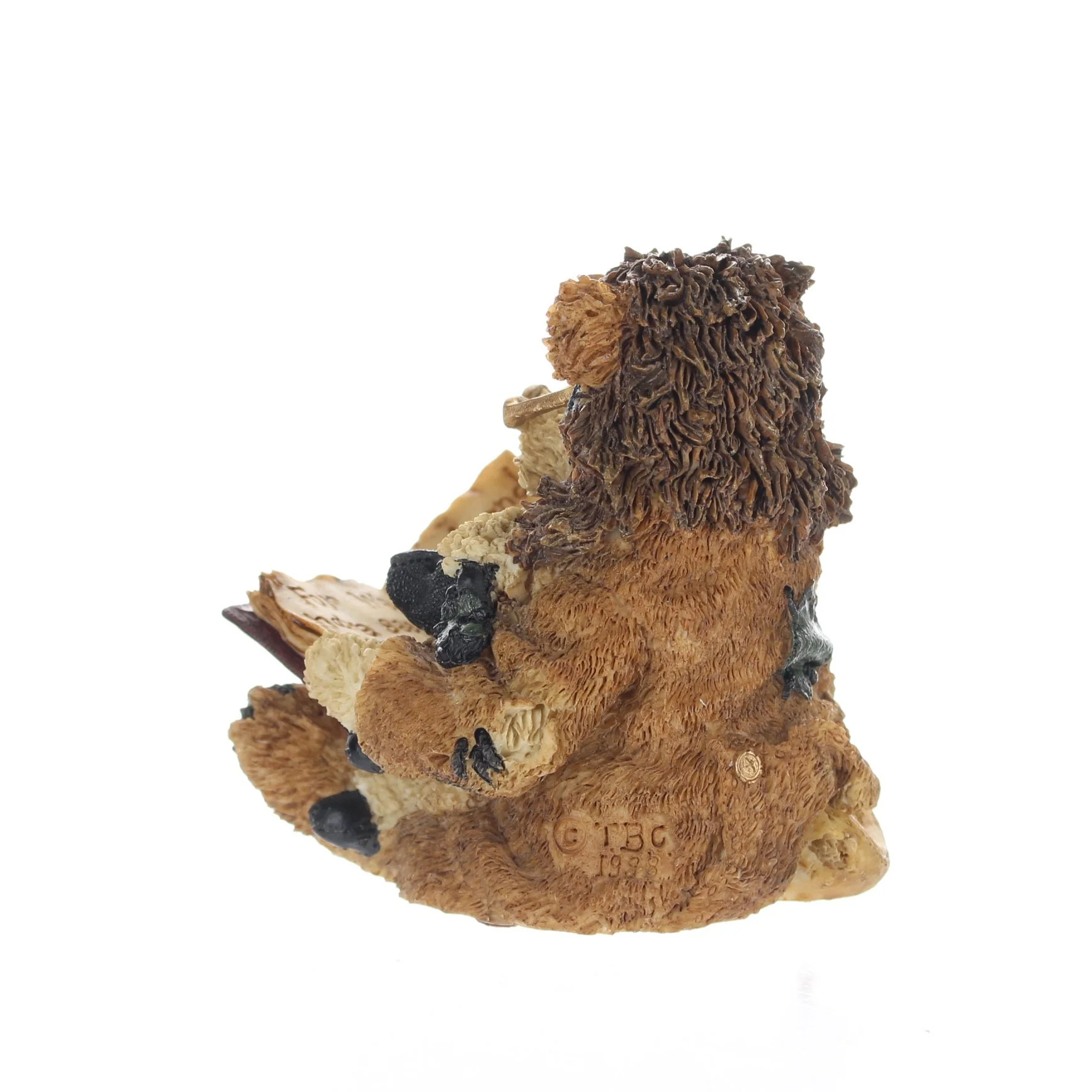 The Bearstone Collection Vintage 1998 Resin Figurine Caledonia as The Narrator - Image 4