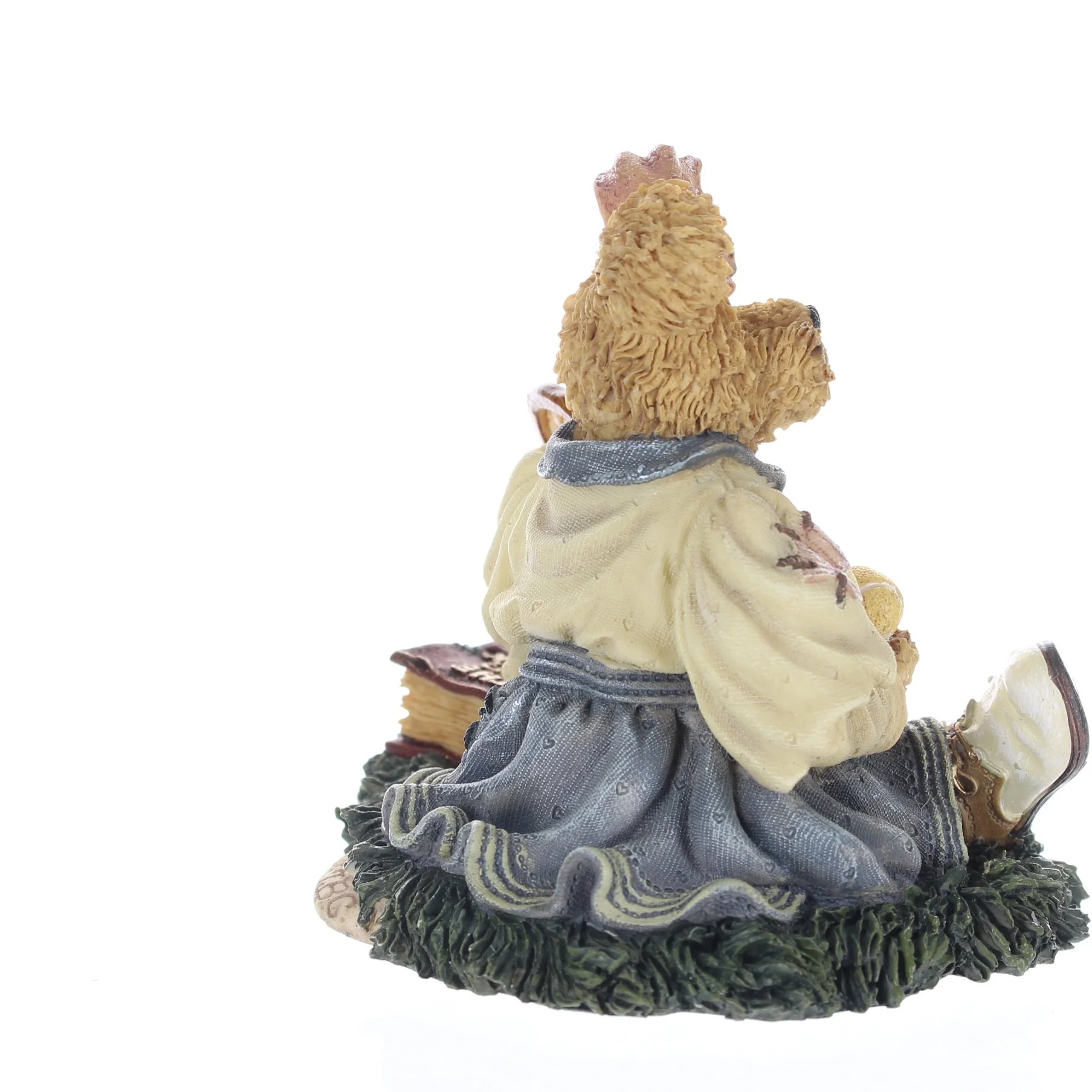 The Bearstone Collection Vintage  Resin Figurine Chrissieâ€¦Game Set Match 227717 - Image 6