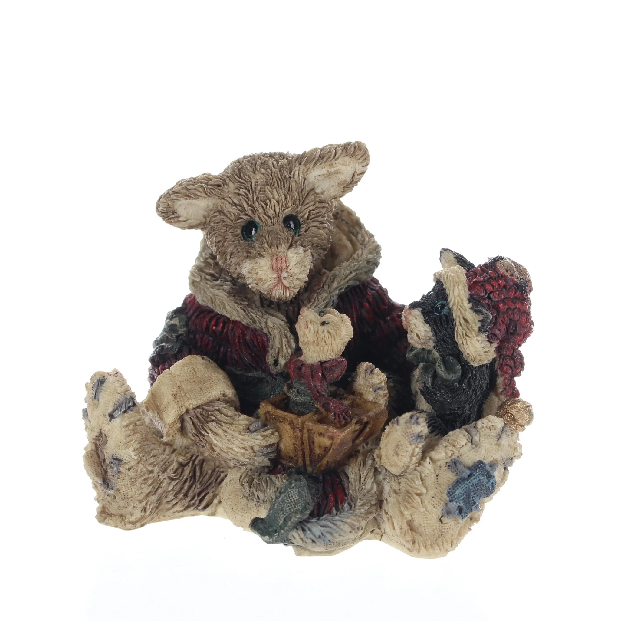 The Bearstone Collection Vintage 1994 Resin Figurine Cookie The Santa Cat 2237