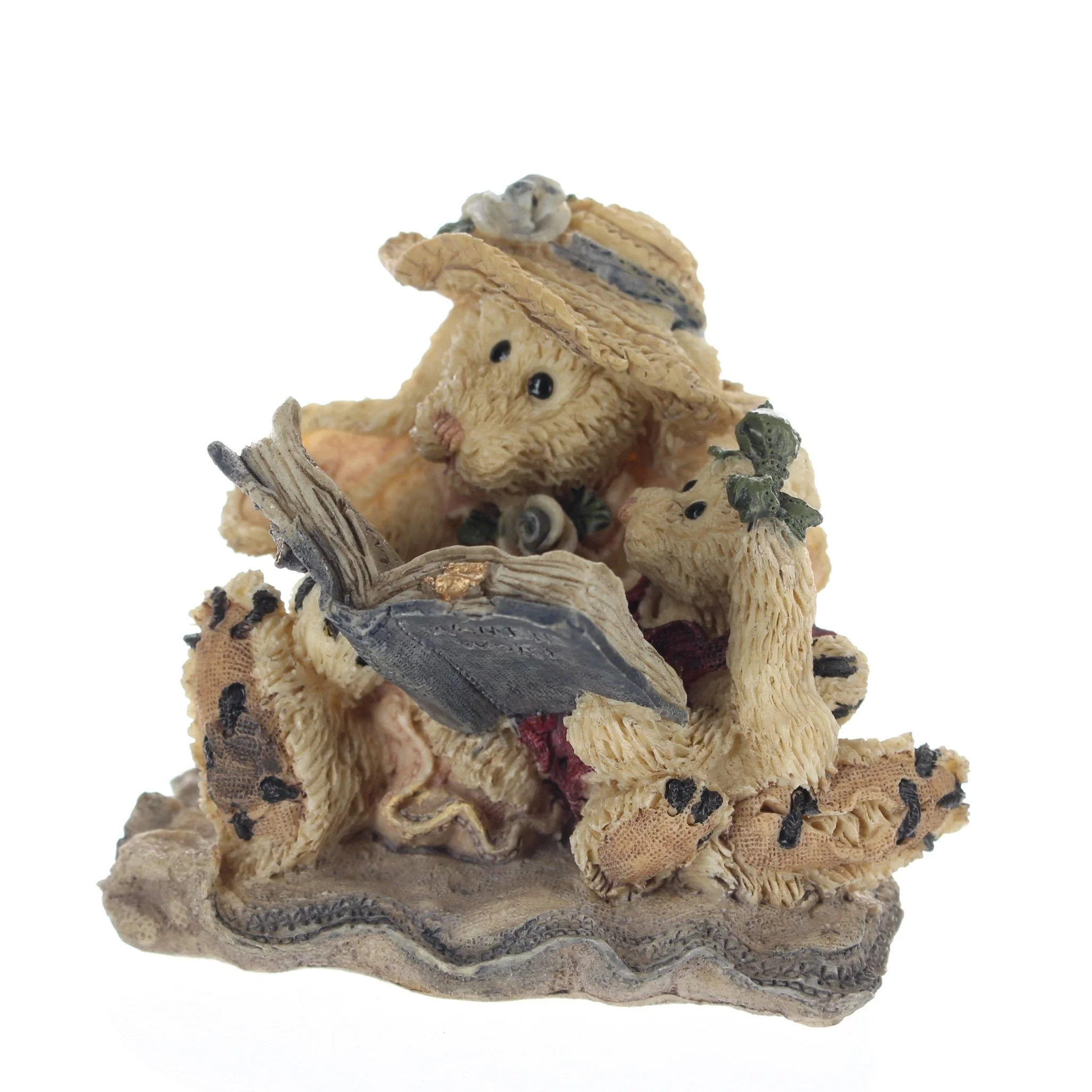 The Bearstone Collection Vintage 1994 Resin Figurine 2251