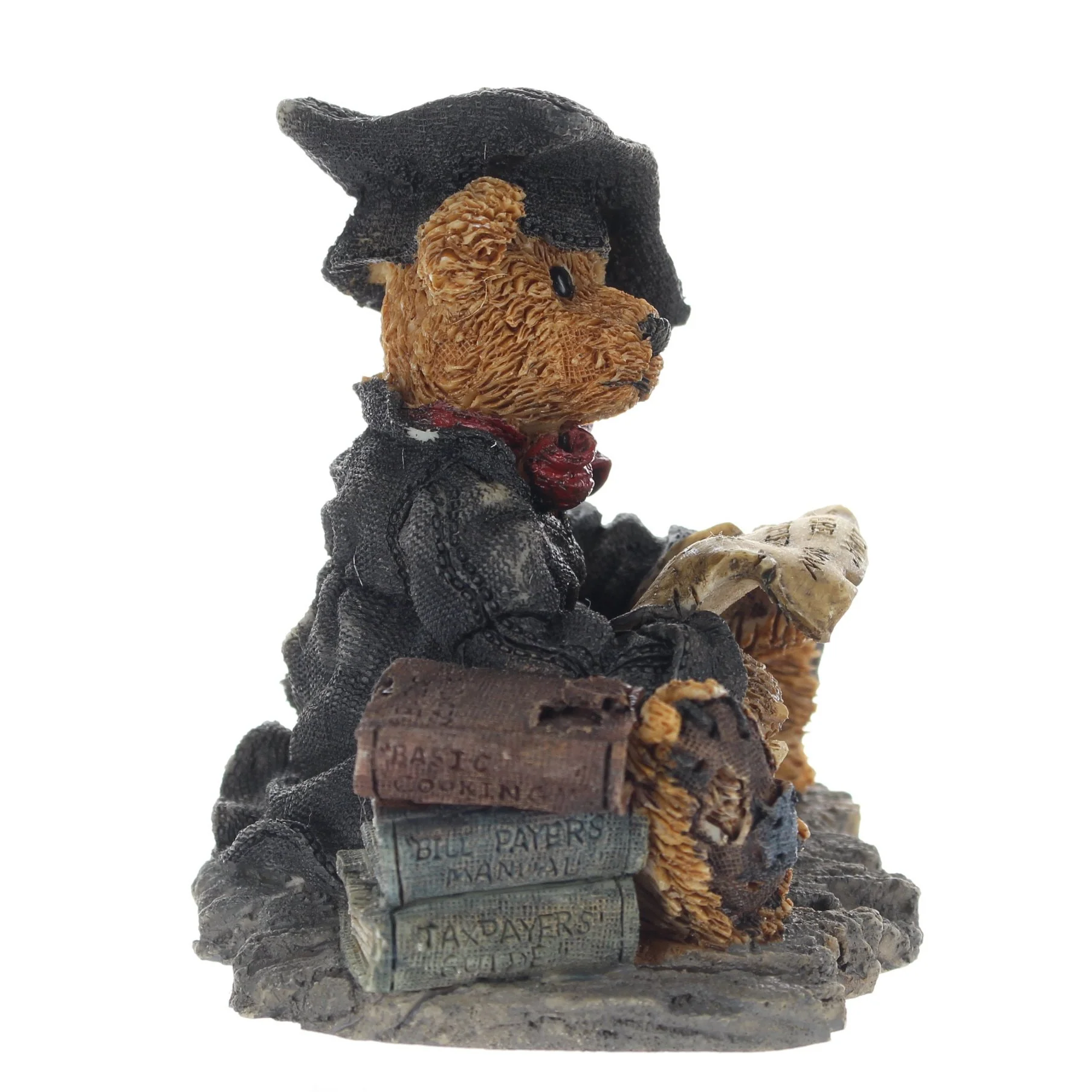 The Bearstone Collection Vintage 1993 Resin Figurine grenvilleâ€¦The Graduate 2233 - Image 7