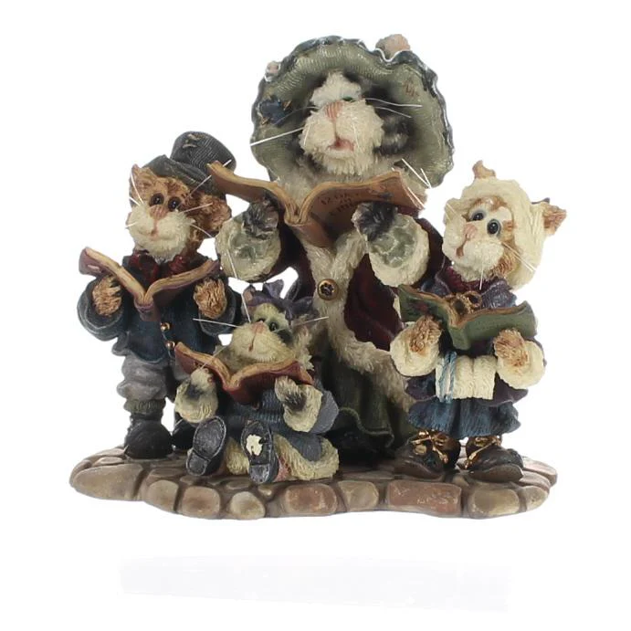 The Bearstone Collection Vintage  Resin Figurine 371005