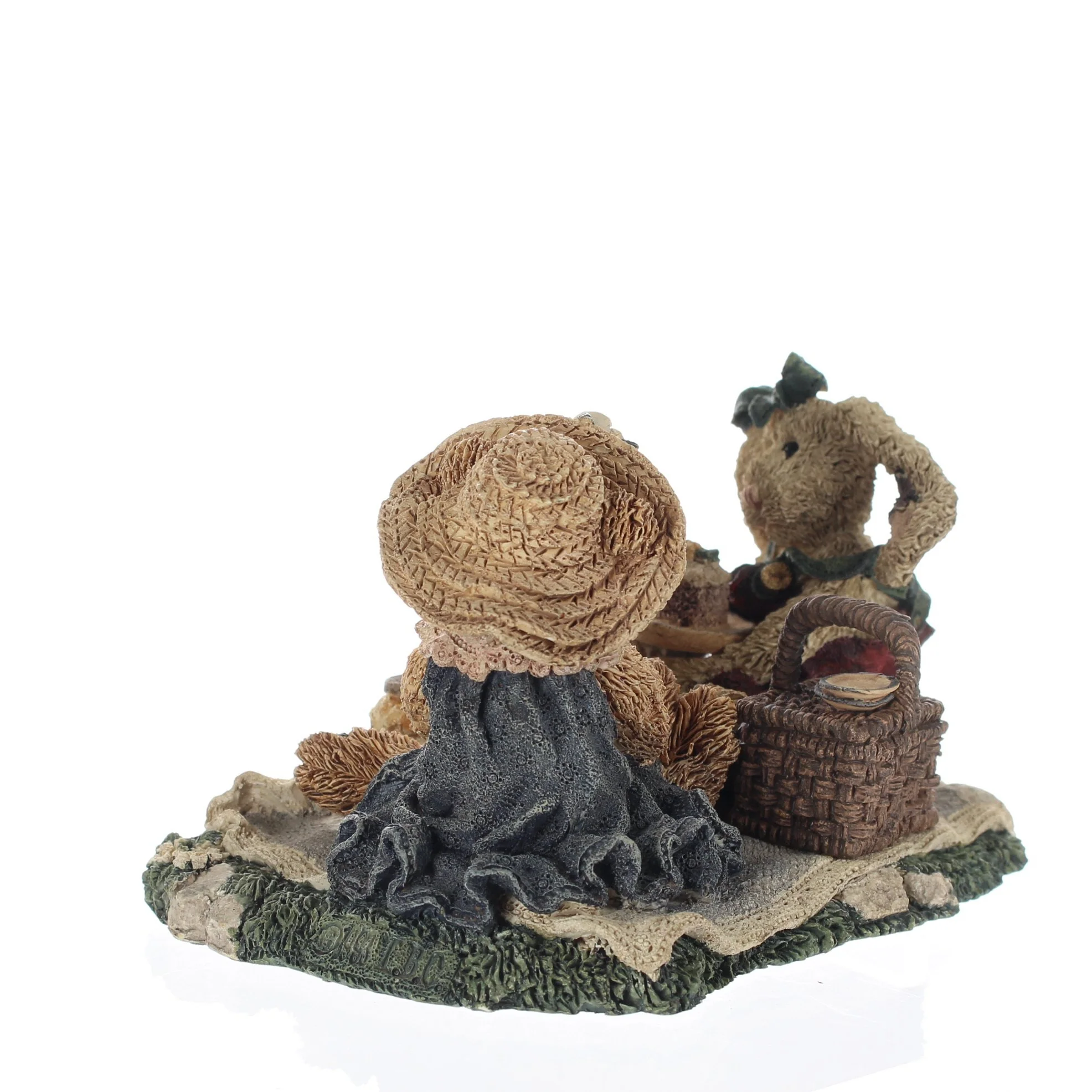 The Bearstone Collection Vintage 1993 Resin Figurine Picnic Bear 2018 - Image 4