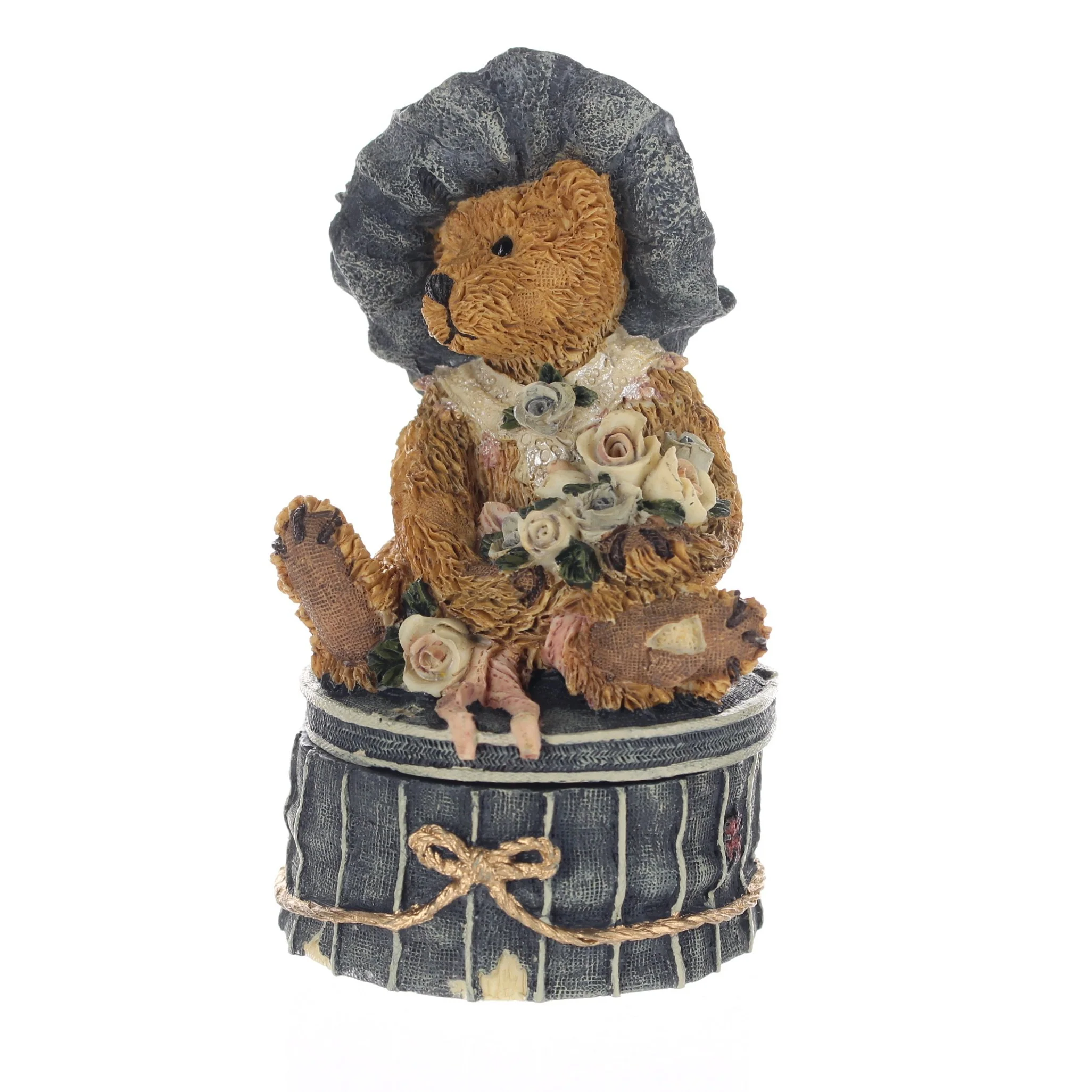 The Bearstone Collection Vintage 1993 Resin Figurine Victoriaâ€¦The Lady 2004