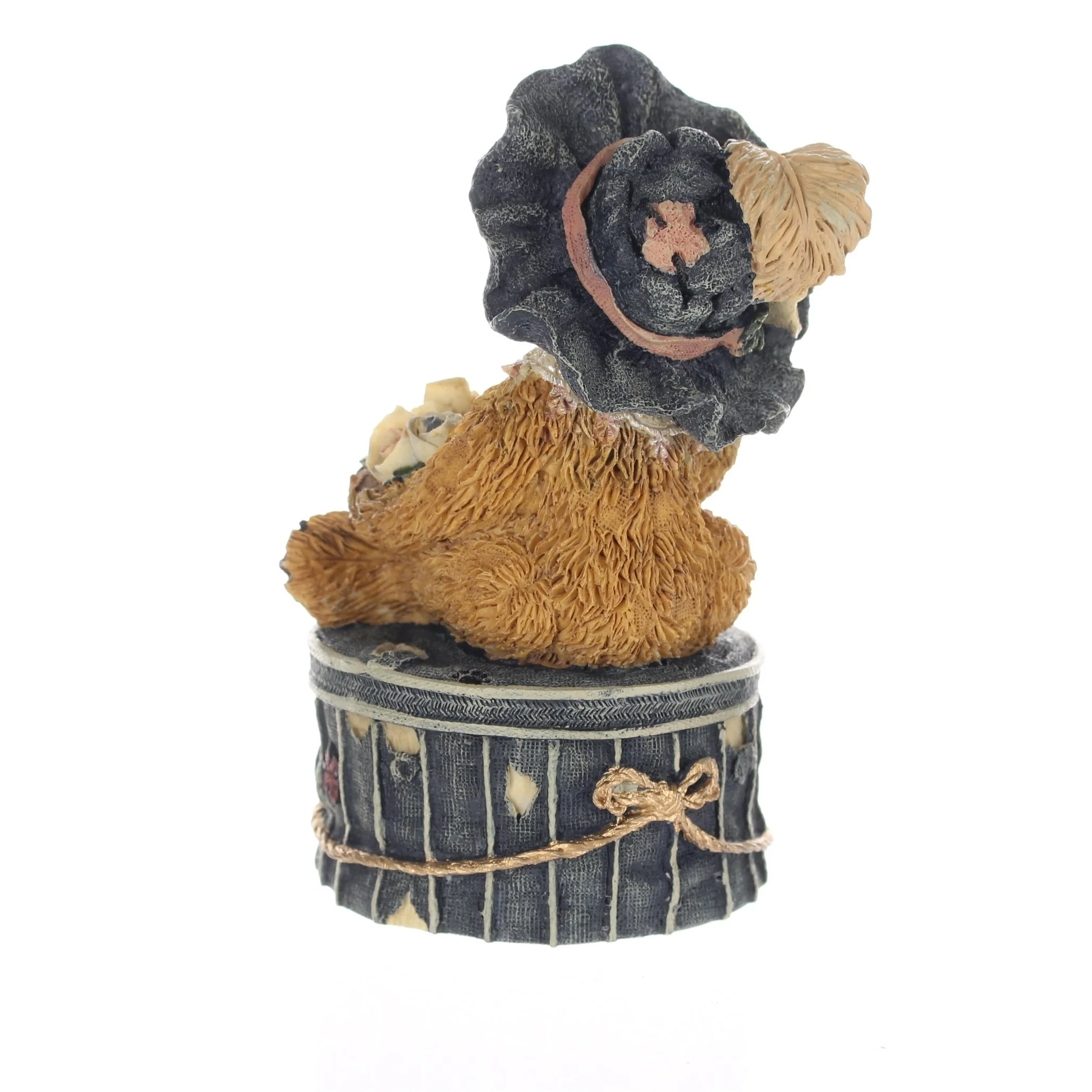 The Bearstone Collection Vintage 1993 Resin Figurine Victoriaâ€¦The Lady 2004 - Image 4