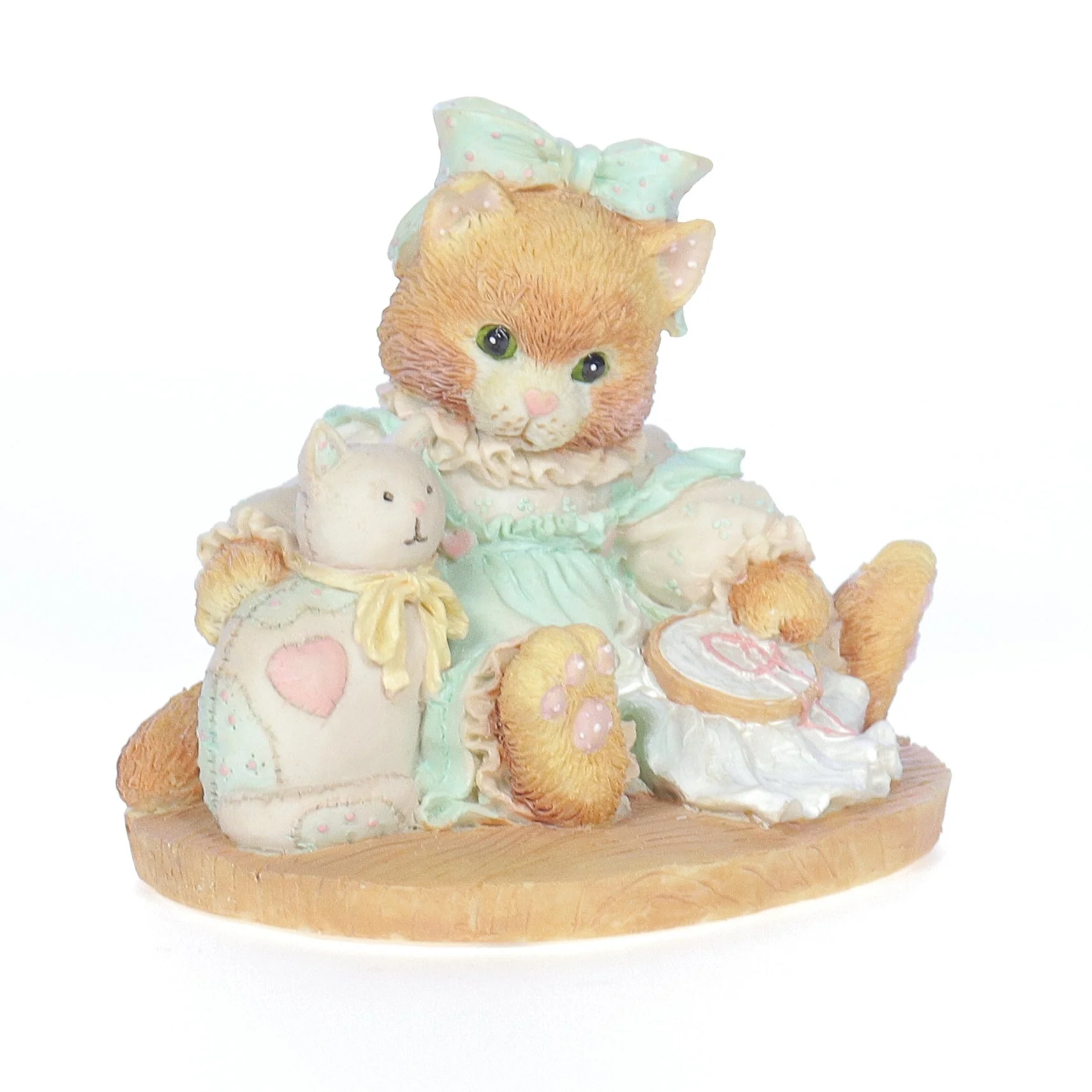 Calico Kittens Vintage 1992 Resin Figurine Friendship Is Sewn Stitch By Stitch - Image 8