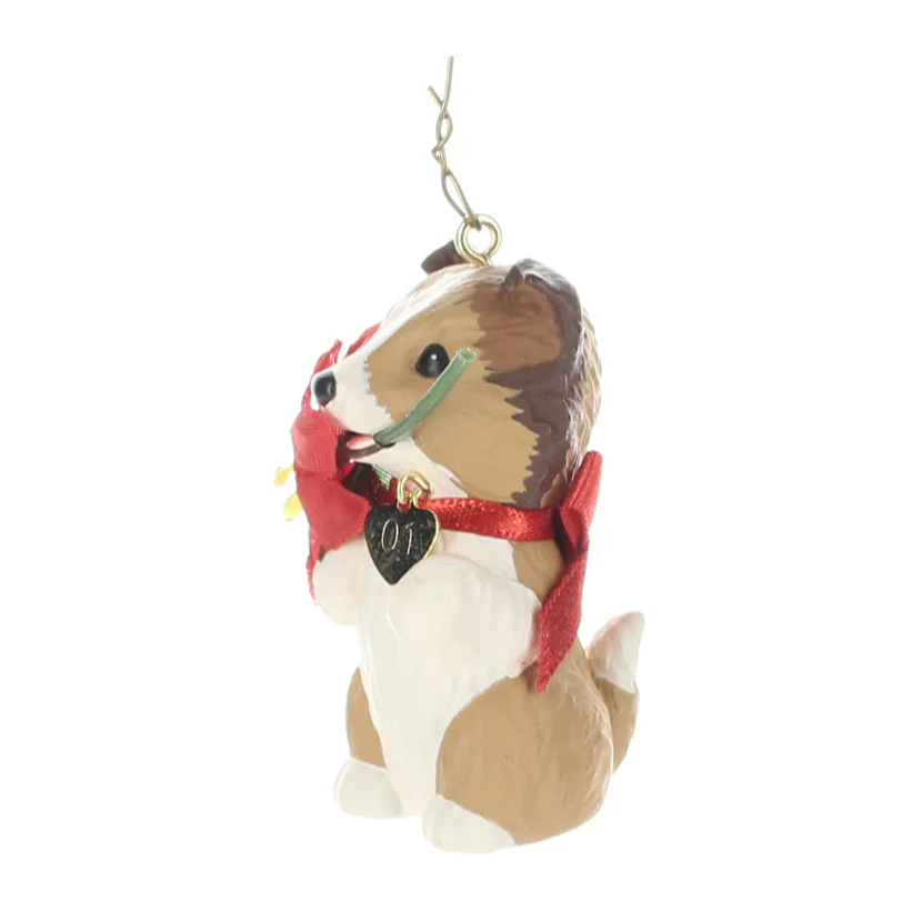 Hallmark Vintage 2001 Resin Figurine 2001-Puppy Love QX5982 - Image 2