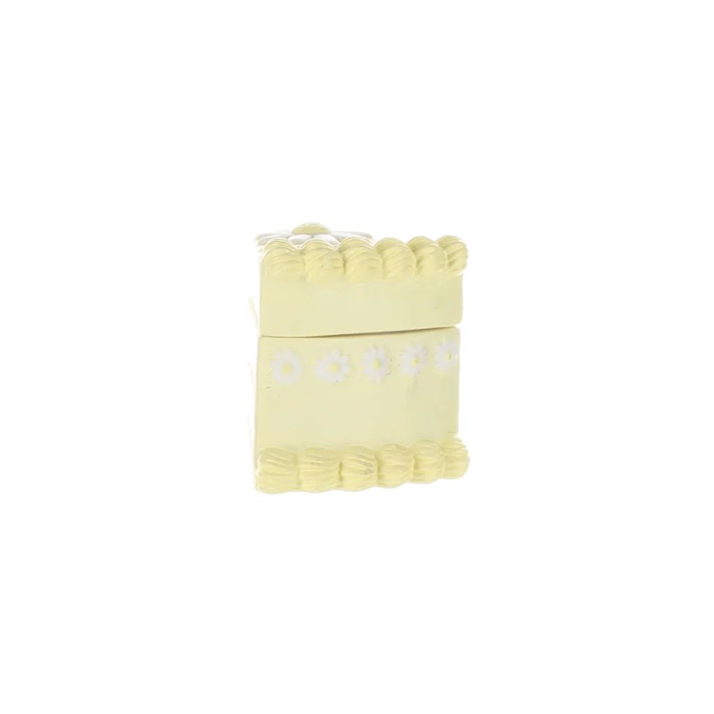 Hallmark Vintage  Resin Figurine Cake Box - Image 6