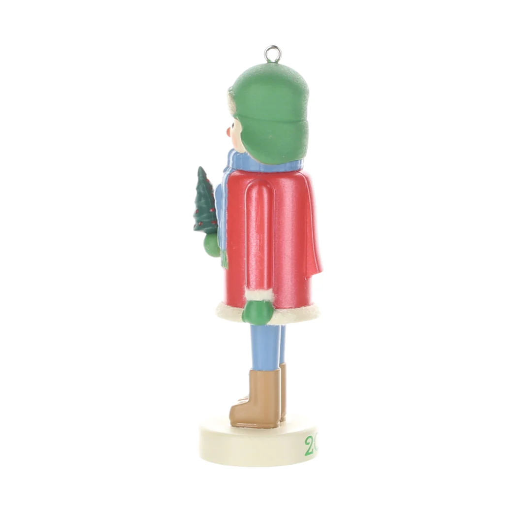 Hallmark Vintage 2013 Resin Figurine Dashing Dad QXG1835 - Image 3