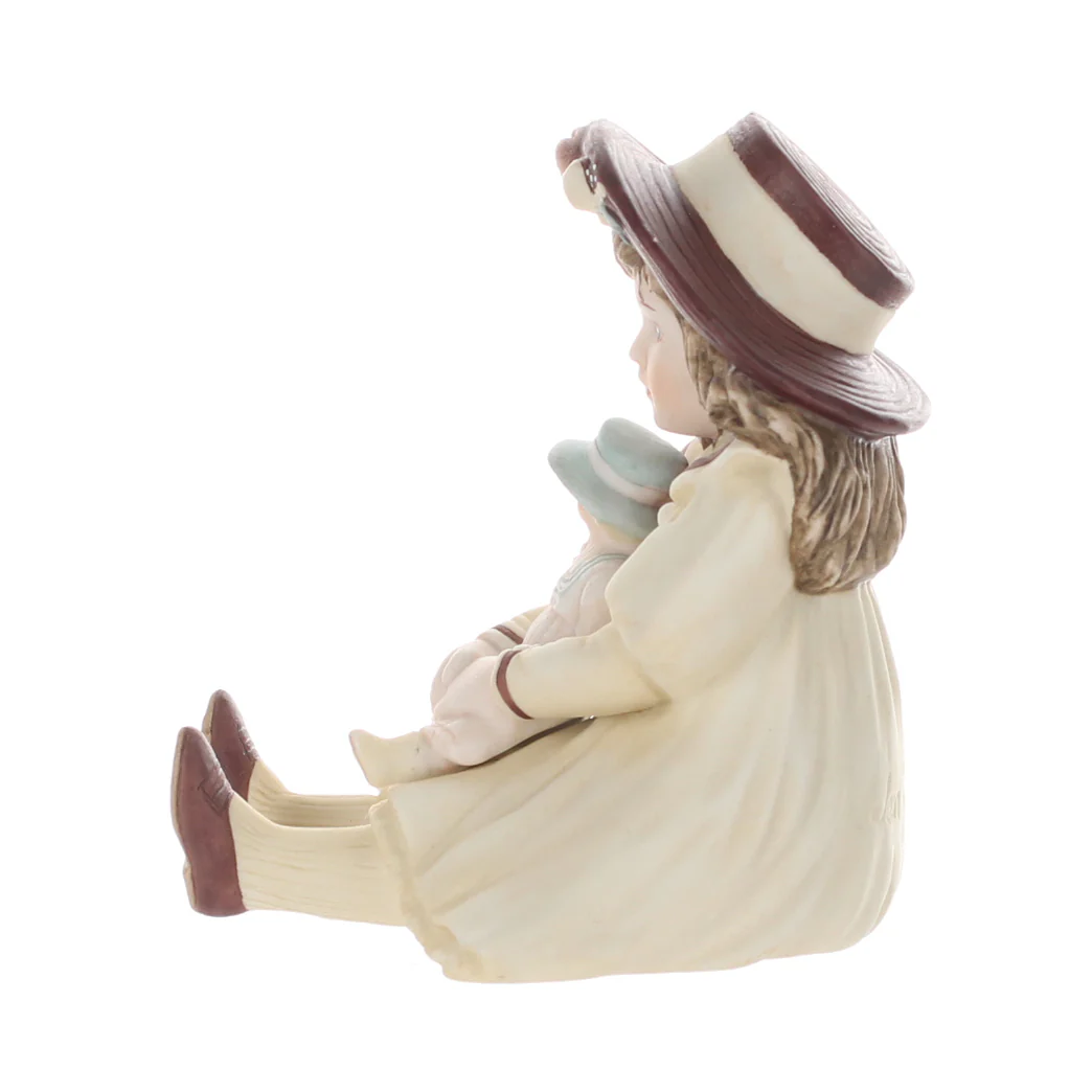 Jan Hagara Vintage  Porcelain Figurine Barbara C22341 - Image 3