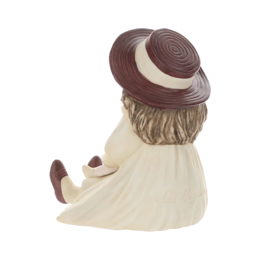 Jan Hagara Vintage  Porcelain Figurine Barbara C22341 - Image 4