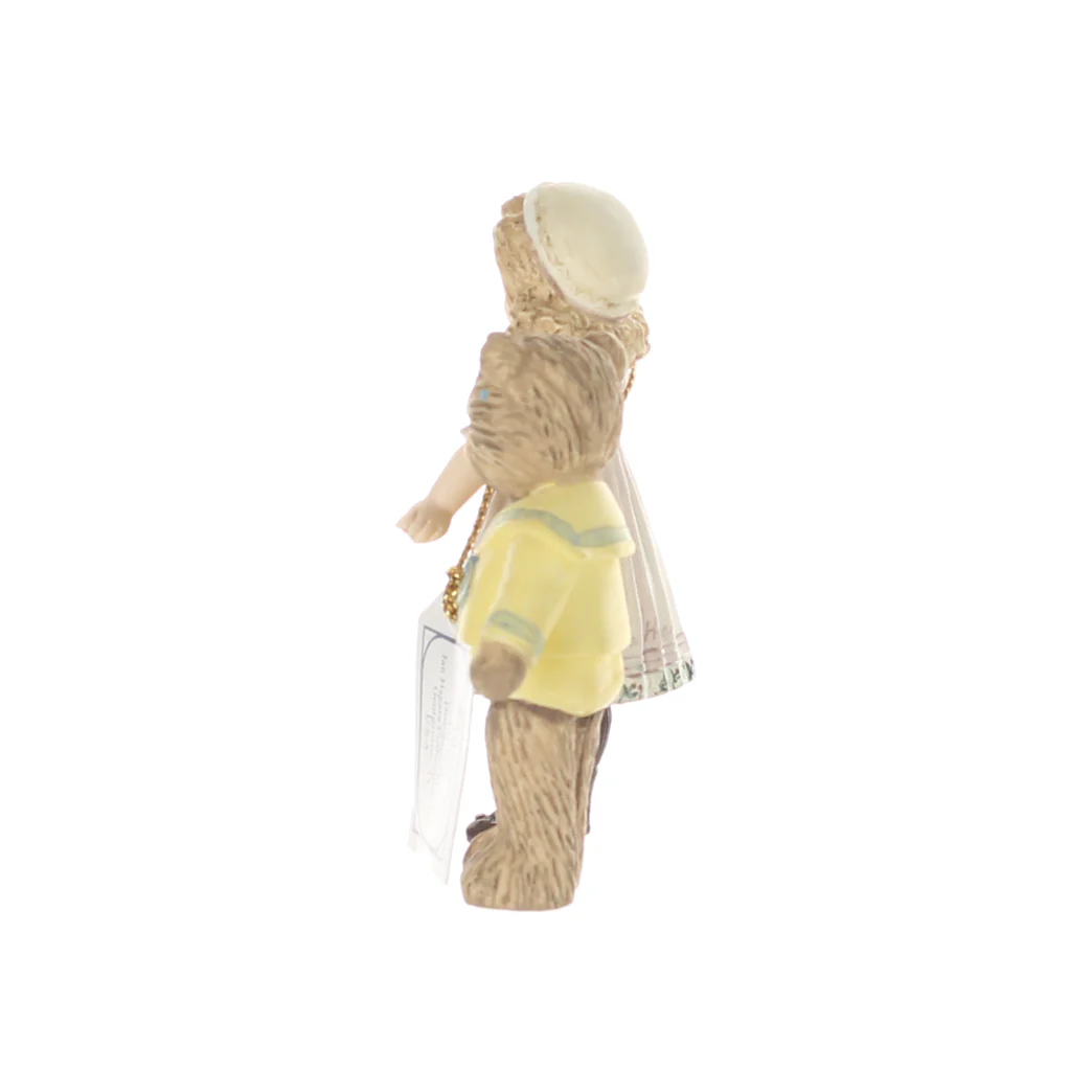 Jan Hagara Vintage  Porcelain Figurine Sara Mac's Toys TM1385 - Image 3