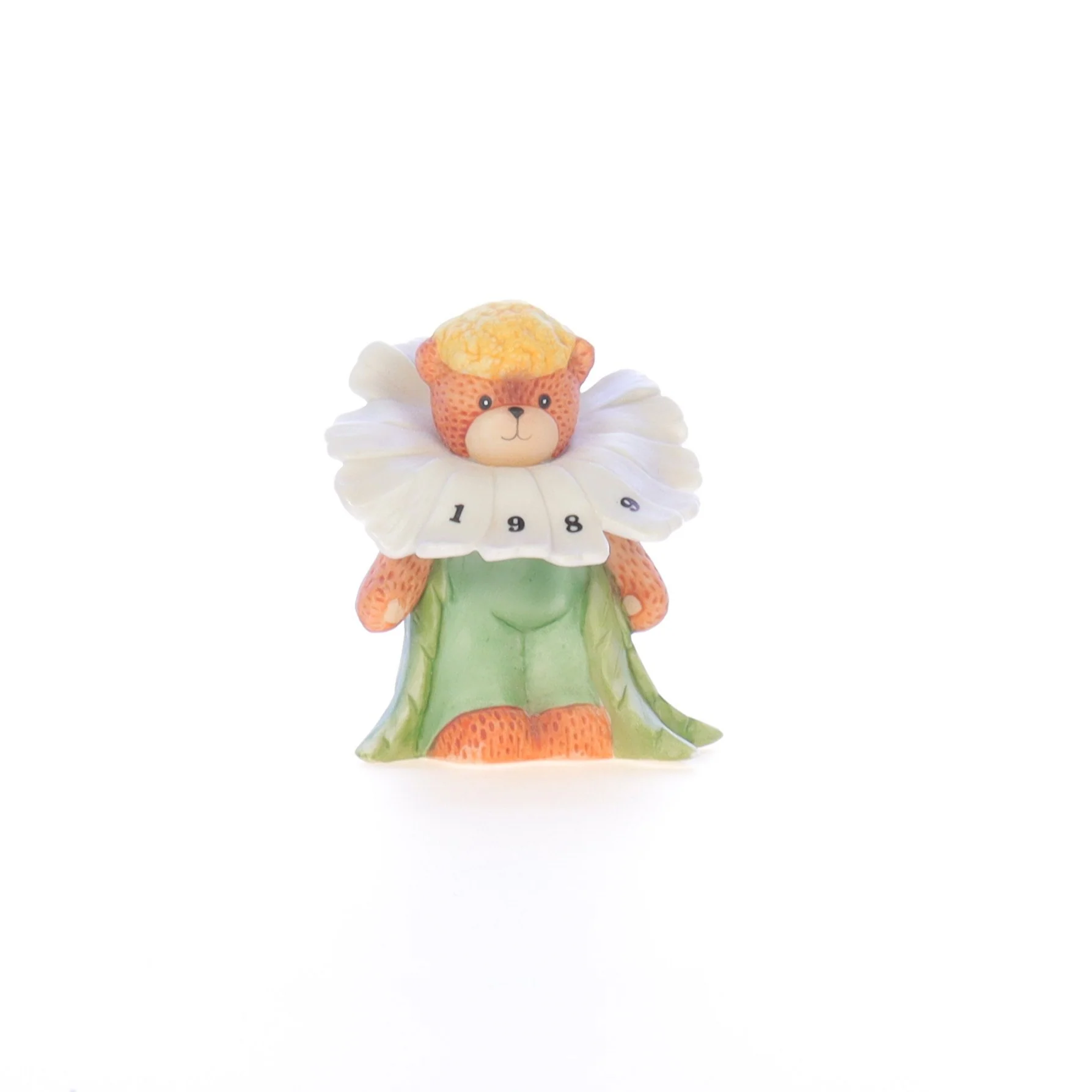 Lucy and Me Vintage 1987 Porcelain Figurine 1989 Flower Petals Lucy_Unknown_004