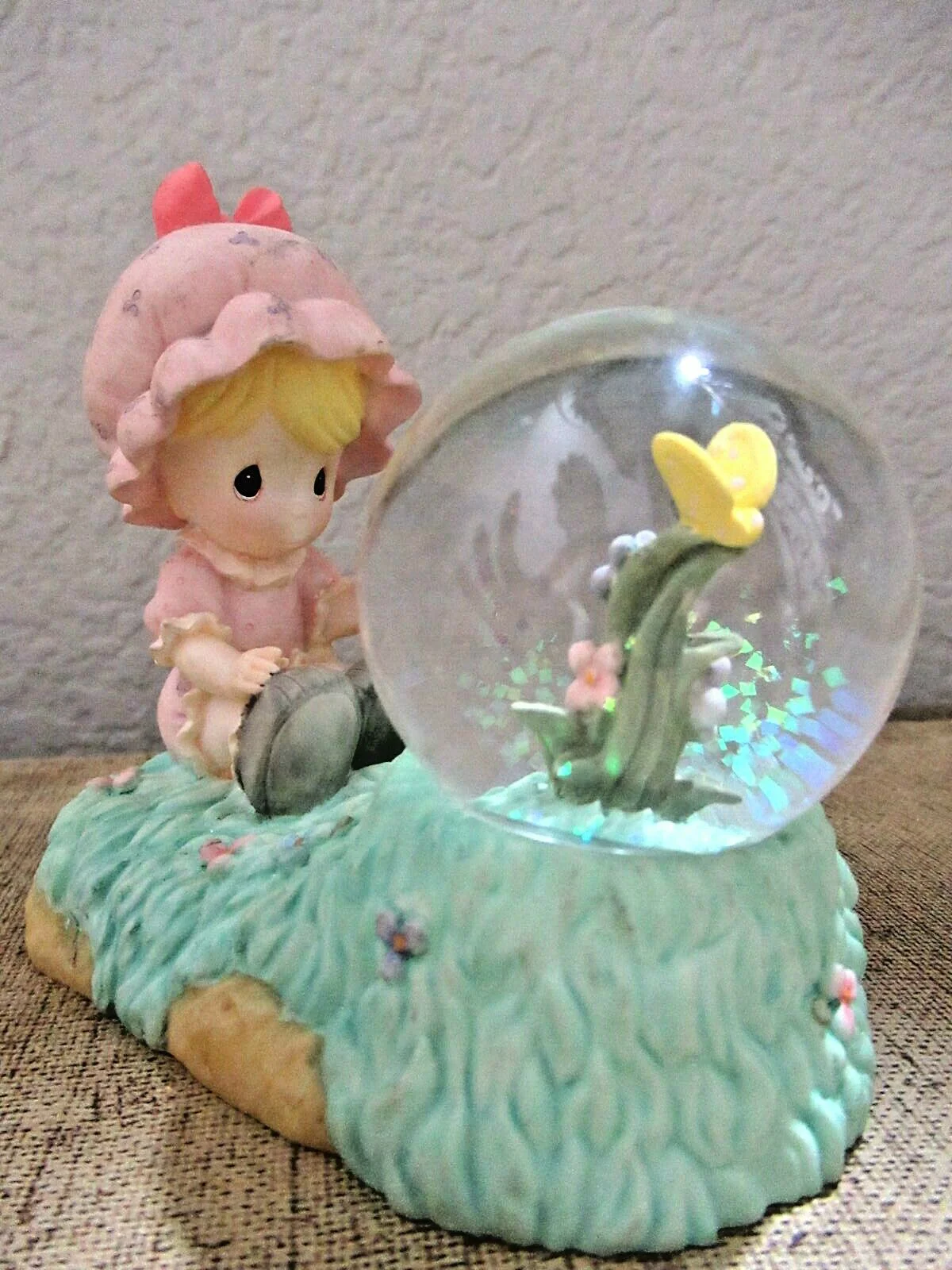 Precious Moments by Enesco Snow Globe Precious Girl w/ Spring Flower Collectible