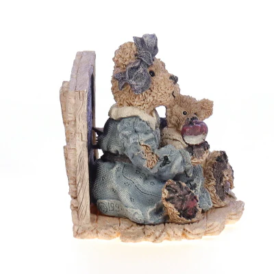 The Bearstone Collection Vintage Resin Teacher Figurine 2259 1994 3.25" - Image 7