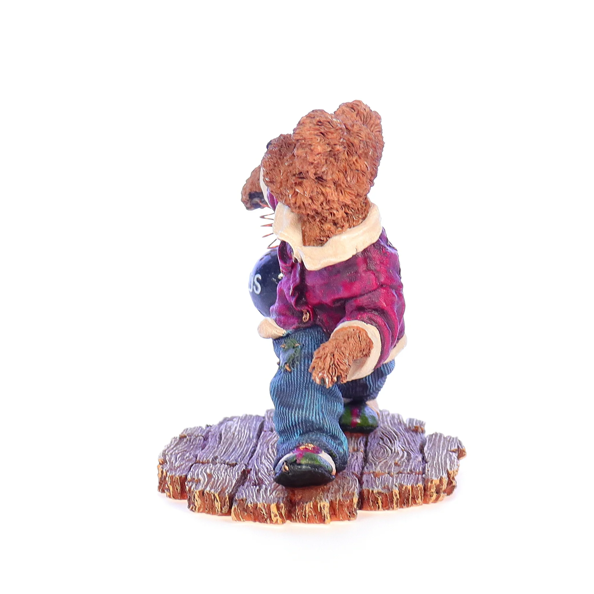 The Bearstone Collection Vintage Resin Sports Figurine 228358 2001 4" - Image 3
