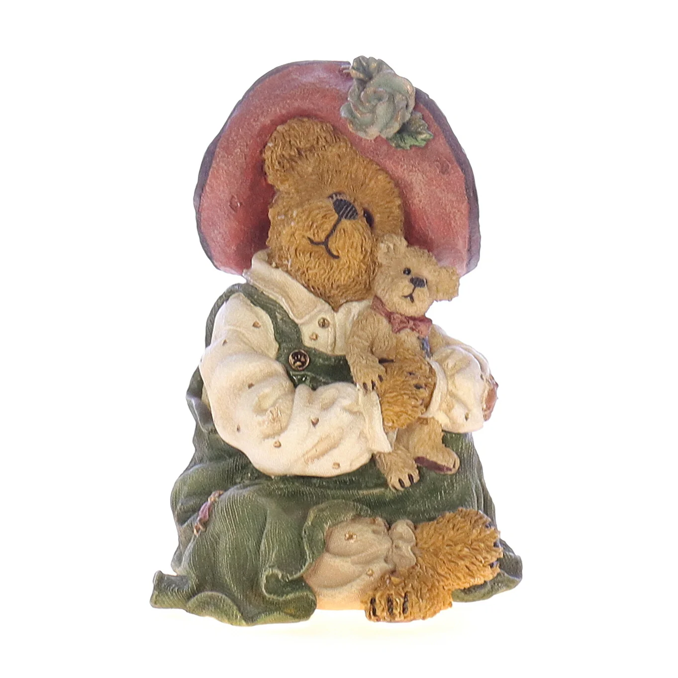 The Bearstone Collection Vintage Resin Family Figurine 228417 2003 3.25"