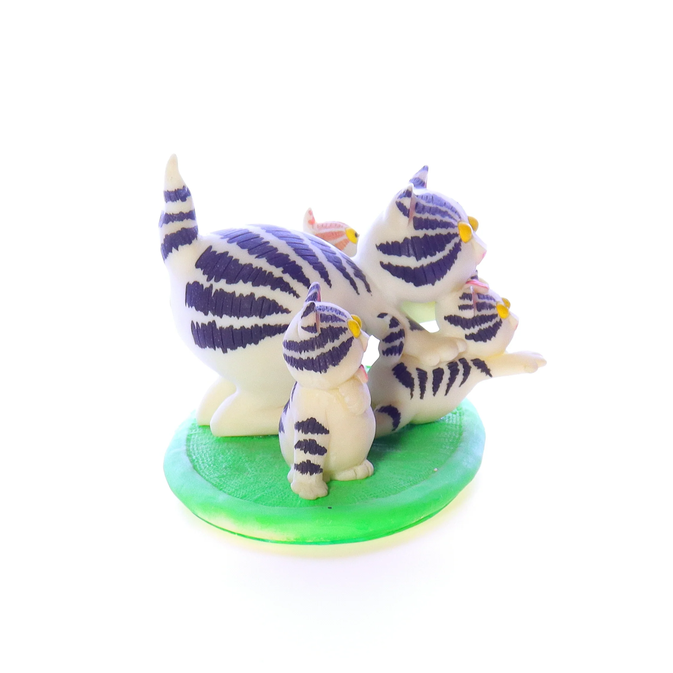 The Danbury Mint Vintage Resin Cat Figurine Bath Time 4.5" - Image 7